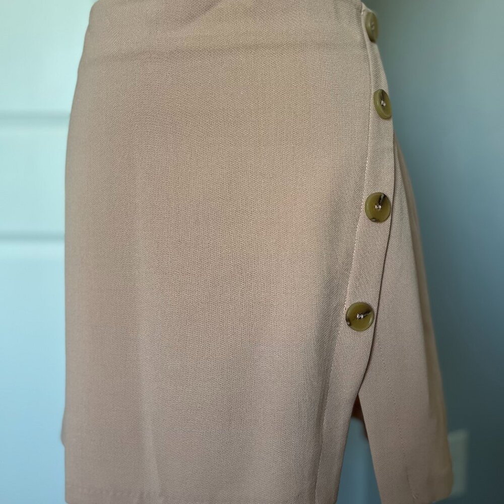 Astr Skirt Size Medium